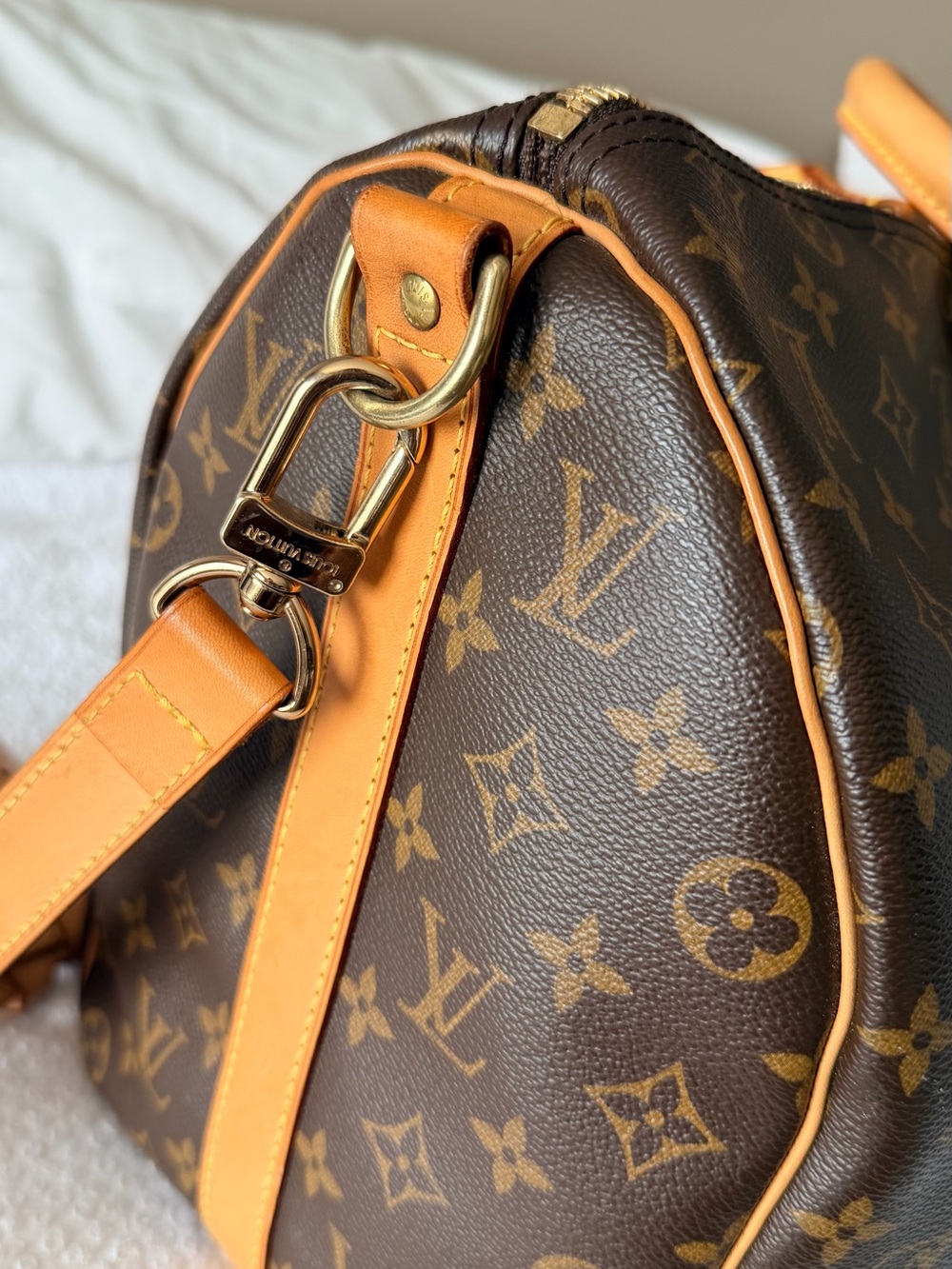 Louis Vuitton Keepall Bandoulière 45 - Picture 7 of 10